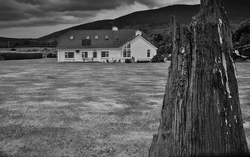 Strand'S End House Rooms Only, No Breakfast Served Cahersiveen Kültér fotó